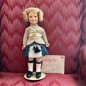 Danbury Mint Shirley Temple Wee Willie Winkie EUC